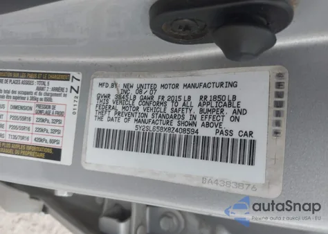 2008 Pontiac Vibe z USA, uszkodzony, nr VIN 5Y2SL658X8Z408594